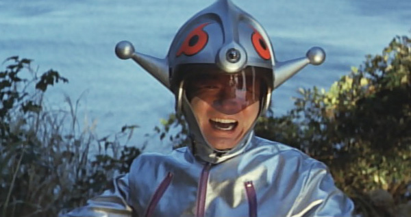Gorō Mutsumi in reflective alien costume